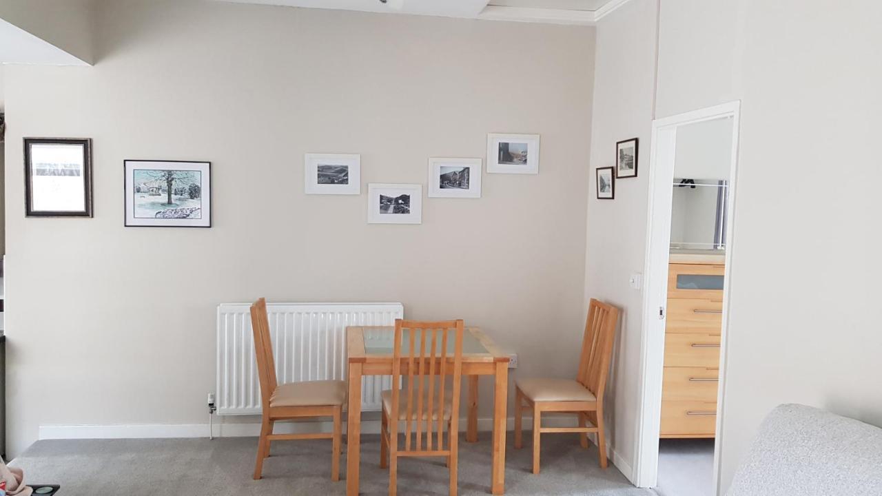 Art Studio Apartment Briton Ferry Exterior foto